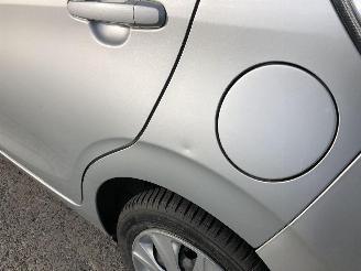 Peugeot 108 1.0  CABRIO picture 15