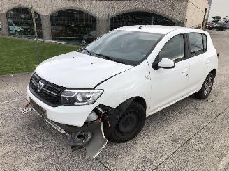 uszkodzony samochody osobowe Dacia Sandero 1.0 2017/5