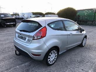 Ford Fiesta 1.6 AUTOMATIQUE picture 3