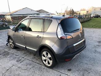Démontage voiture Renault Scenic 1.5 DCI 2013/4