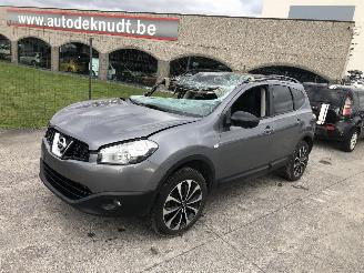 skadebil auto Nissan Qashqai+2 1.6 DCI 2013/11