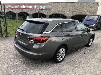 krockskadad bil auto Opel Astra ELEGANCE 1.2 2020/9