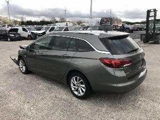 Opel Astra ELEGANCE 1.2 picture 2