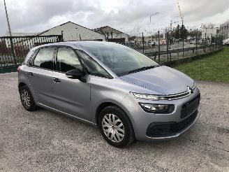 uszkodzony samochody osobowe Citroën C4-picasso 1.2 2017/8