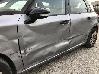 Citroën C4-picasso 1.2 picture 9