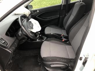 Hyundai I-20 1.2 picture 6