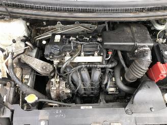 Mitsubishi Colt  picture 16