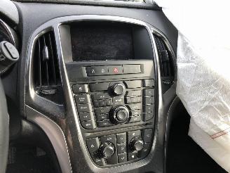 Opel Astra 1.4 A14XER picture 18