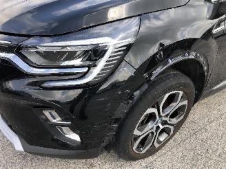 Renault Captur E-TECH HYBRID picture 8