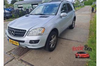 demontáž osobní automobily Mercedes ML ML II (164/4JG), SUV, 2005 / 2011 3.5 350 4-Matic V6 24V 2005/6