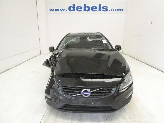 Coche accidentado Volvo V-60 2.0D V 60 KINETIC 2016/1