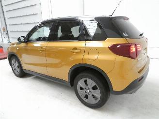 Suzuki Vitara GLX picture 4