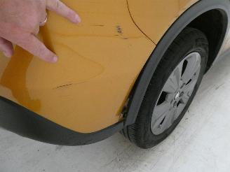 Suzuki Vitara GLX picture 8