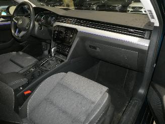 Volkswagen Passat GTE picture 12