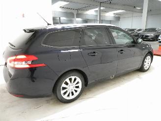 Peugeot 308 II SW STYLE picture 8