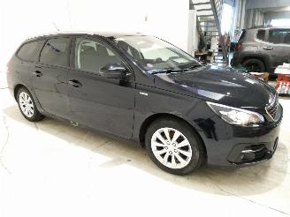 Peugeot 308 II SW STYLE picture 12
