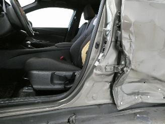 Toyota C-HR  picture 6