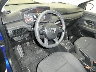 Dacia Sandero III ESSENTIA picture 22