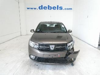 krockskadad bil auto Dacia Sandero LAUREATE 2019/4