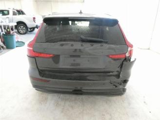 Volvo V-60 PLUS DARK picture 9