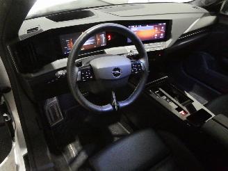 Opel Astra TOURER picture 17