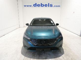 Damaged car Peugeot 308 III ALLURE 2023/9