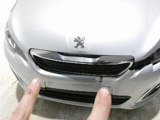 Peugeot 108 STYLE picture 4