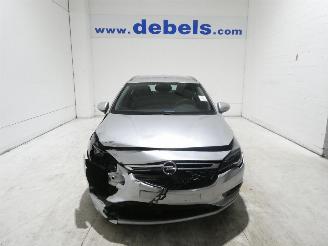 Schadeauto Opel Astra 1.6D INNOVATION 2019/1