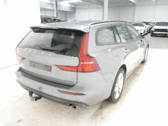 Volvo V-60 2.0D picture 9