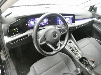 Volkswagen Golf LIFE picture 18