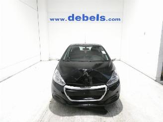 krockskadad bil auto Peugeot 208 LIKE 2017/4