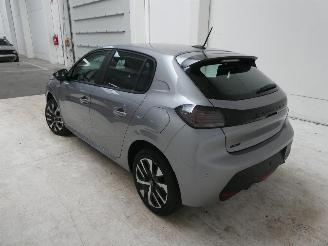 Peugeot 208 II ACTIVE picture 8