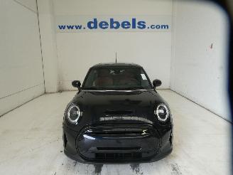 damaged passenger cars Mini Cooper  2023/11