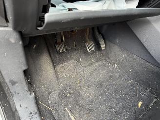 Land Rover Range Rover Evoque 2.2 picture 26