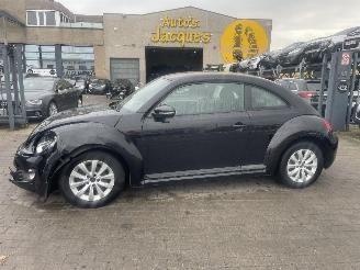 Schadeauto Volkswagen Beetle 1.2 TSI 2013/4