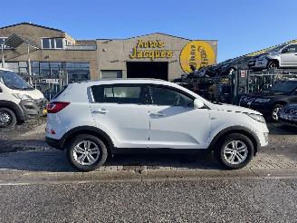 Voiture accidenté Kia Sportage 1.6I LOUNGE 2013/1