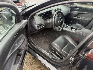 Jaguar XE ENGINE OUT picture 6