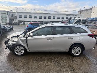 Toyota Auris HYBRID BREAK picture 5