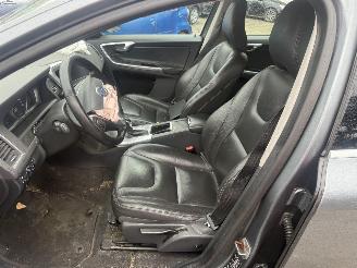 Volvo Xc-60 MOMENTUM AWD picture 16