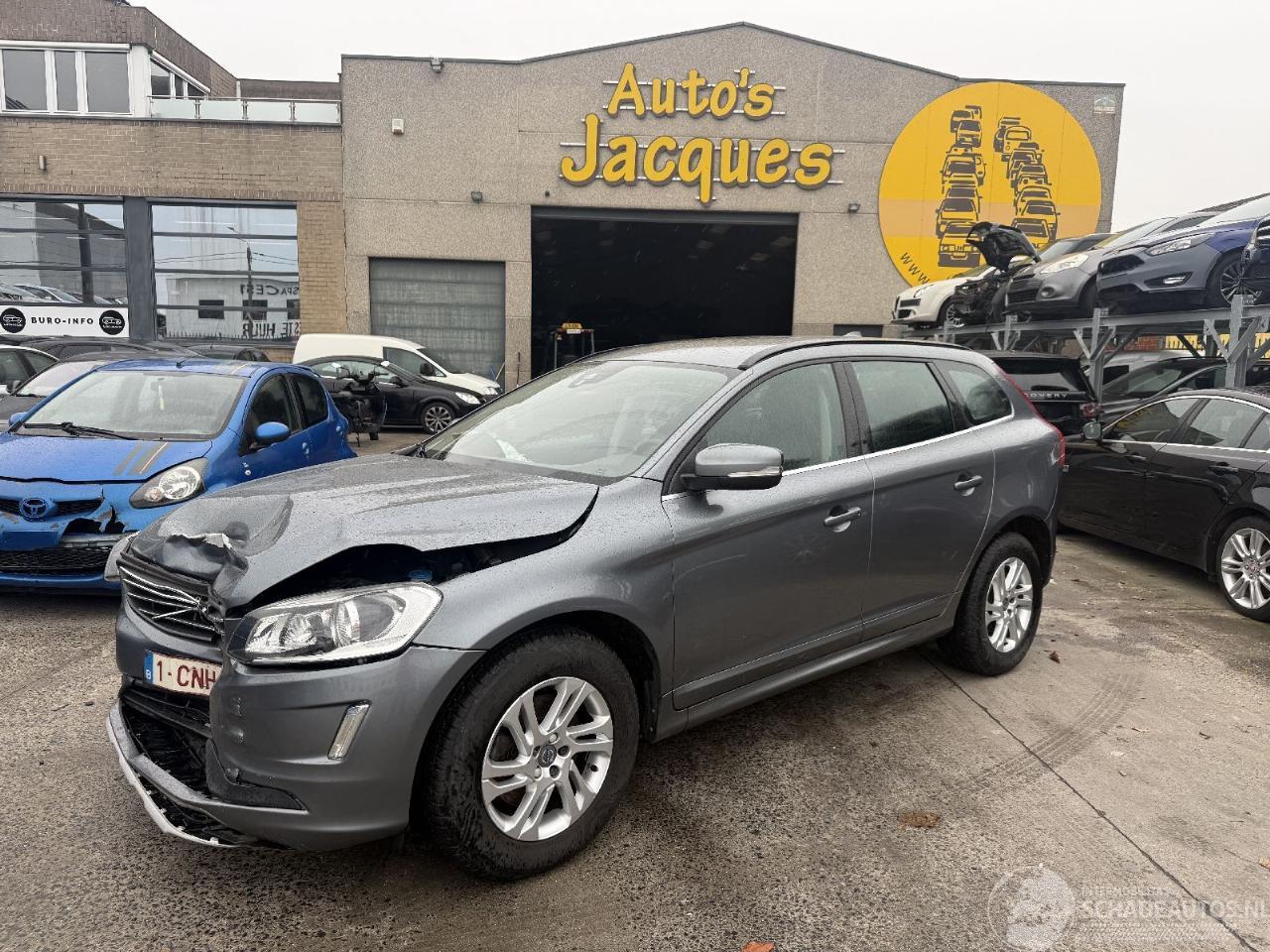 Volvo Xc-60 MOMENTUM AWD