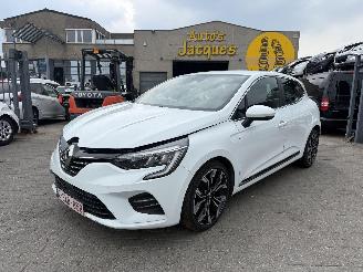 Avarii autoturisme Renault Clio PAS POUR LA FRANCE 2021/12