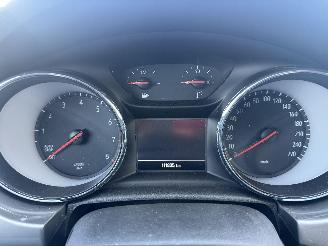 Opel Astra 1.2 B picture 25