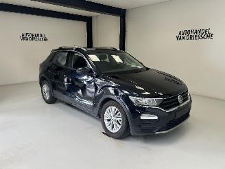 Coche accidentado Volkswagen T-Roc STYLE 2018/11