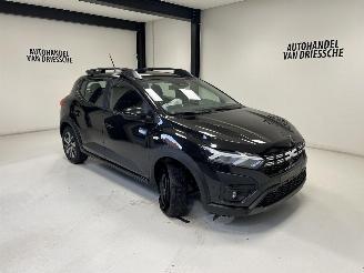 damaged passenger cars Dacia Sandero STEPWAY 2025/5
