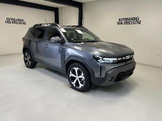 skadebil auto Dacia Duster AUTOMAAT 2025/6