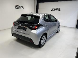Toyota Yaris HYBRIDE picture 5