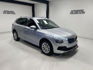 krockskadad bil auto Skoda Kamiq SELECTION 2024/6