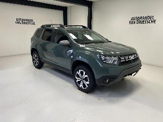 Vaurioauto  passenger cars Dacia Duster JOURNEY 2023/2