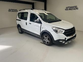 Voiture accidenté Dacia Dokker STEPWAY 2019/8