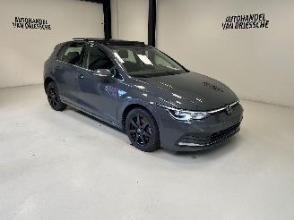 Unfallwagen Volkswagen Golf PLUGIN HYBRIDE 2022/11